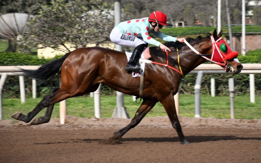 Embalado lució buen accionar en su primera victoria